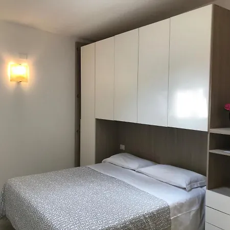 アパート Borghetto San Donato 105