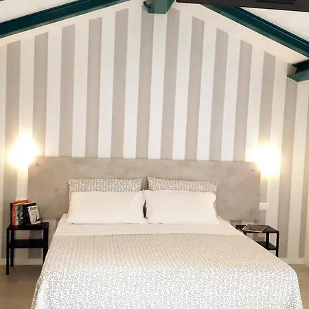 Borghetto San Donato 105 アパート *