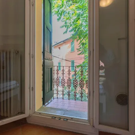 Borghetto San Donato 105 アパート ボローニャ