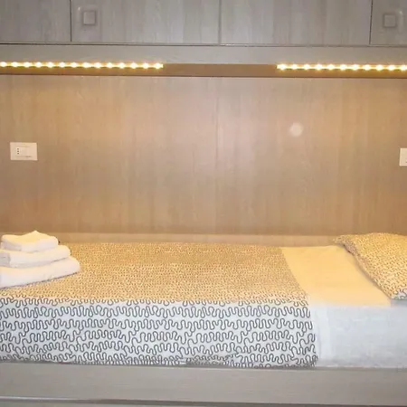 Borghetto San Donato 105 アパート *