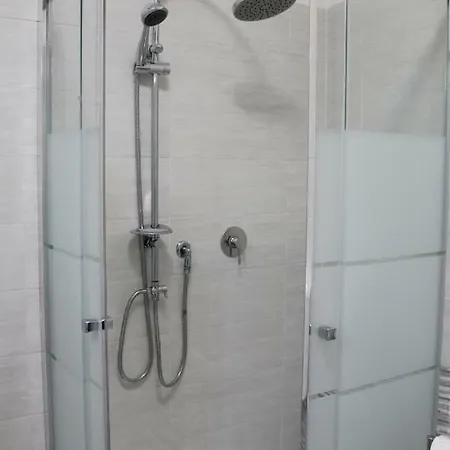 Borghetto San Donato 105 アパート