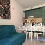 Apartment Borghetto San Donato 105 *