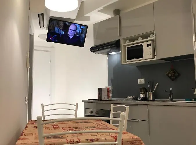 Apartamento Borghetto San Donato 105 *