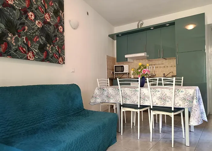 Apartamento Borghetto San Donato 105 *